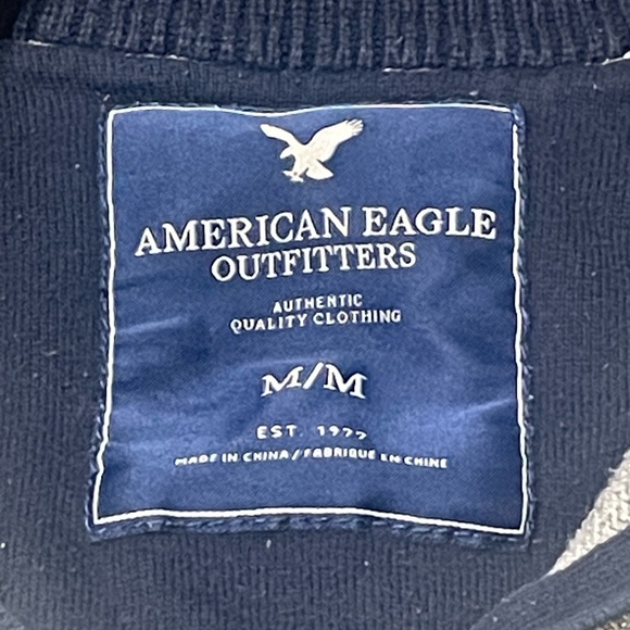 American Eagle 1/4 Zip pullover Sweater size medium - Picture 3 of 3